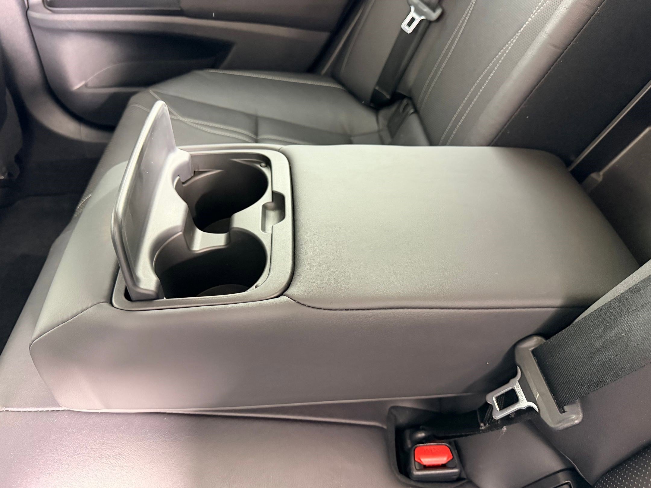 Used 2020 Lexus ES 300h w/ Luxury Package FWD image 22
