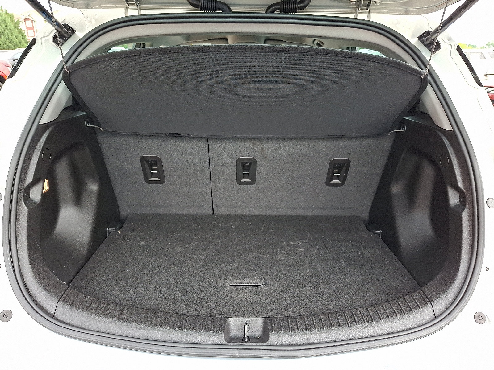Certified 2023 Chevrolet Bolt LT w/ Infotainment Package FWD image 28