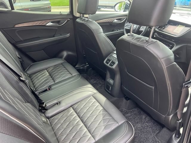 Used 2023 Buick Envision Avenir AWD/4WD image 18