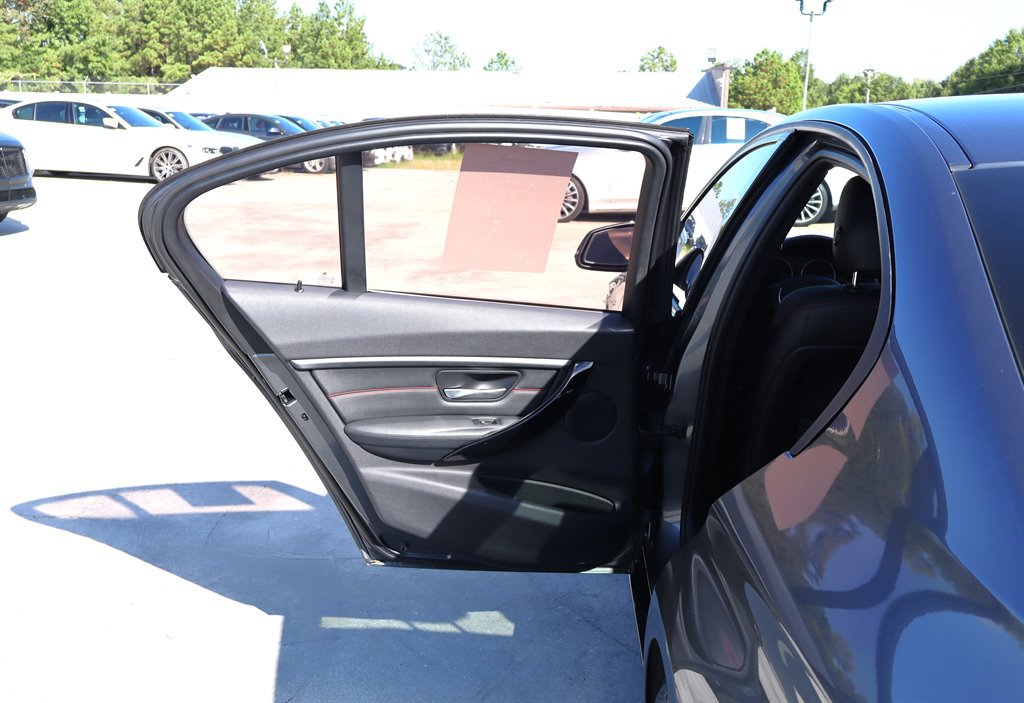 Used 2014 BMW 328d Sedan RWD image 35