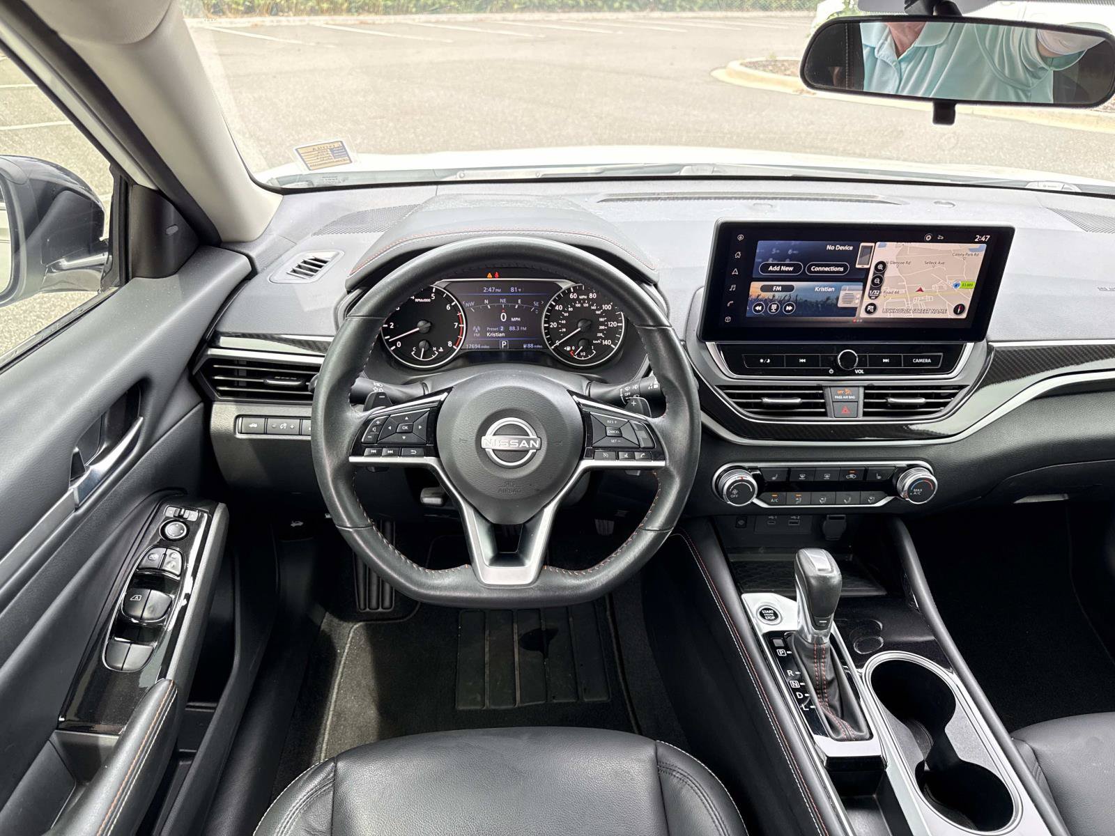 Used 2024 Nissan Altima 2.5 SR w/ SR Premium Package FWD image 13