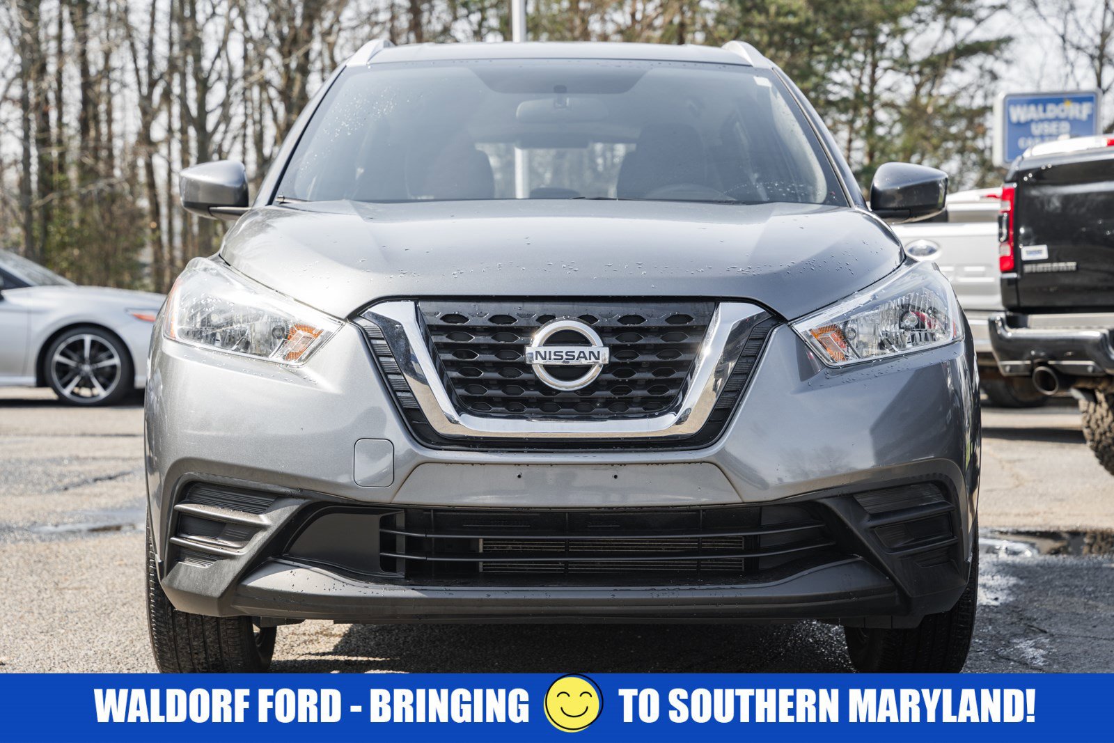 Used 2019 Nissan Kicks SV image 2