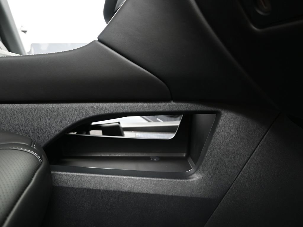 Certified 2025 INFINITI QX60 Luxe image 15