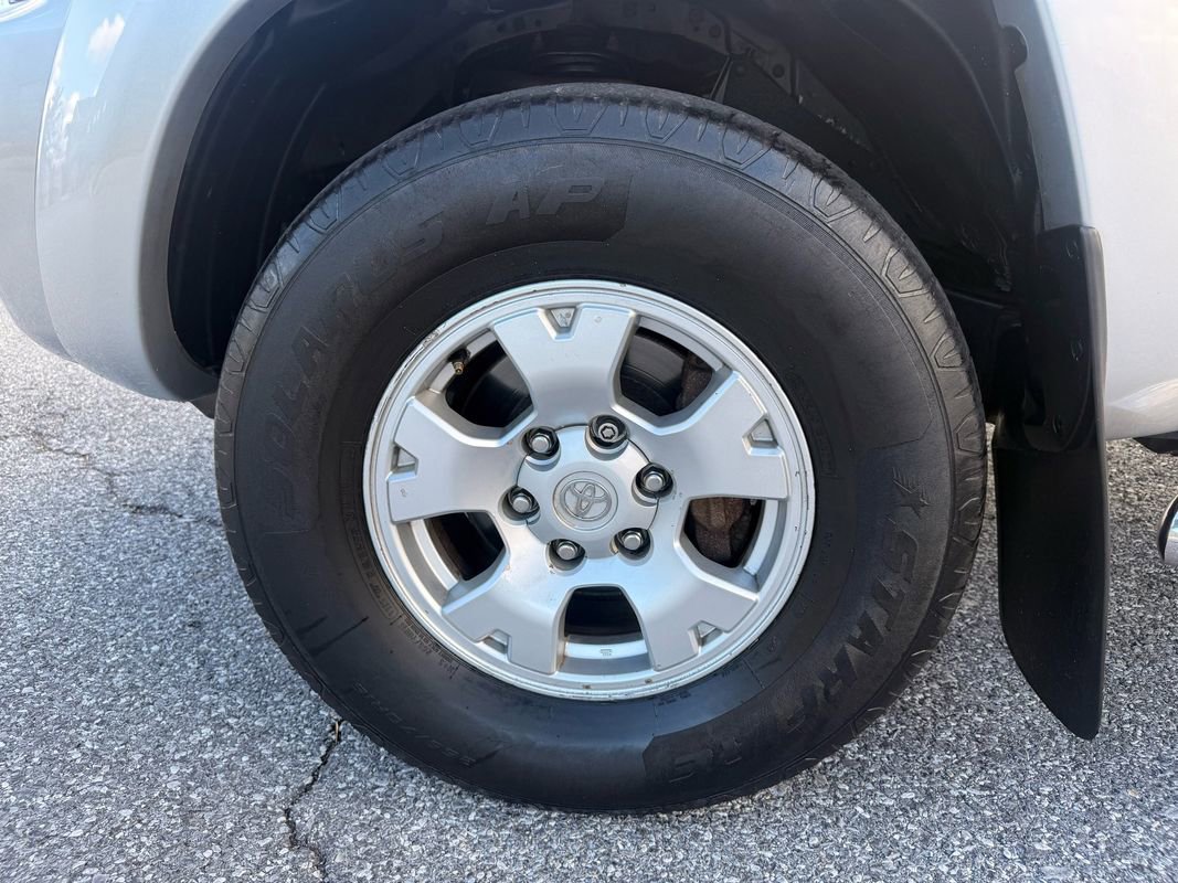 Used 2010 Toyota Tacoma 4x4 Double Cab image 32