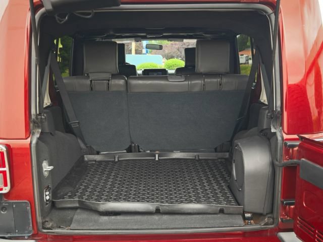 Used 2009 Jeep Wrangler Unlimited Sahara w/ Trailer Tow Group AWD/4WD image 47