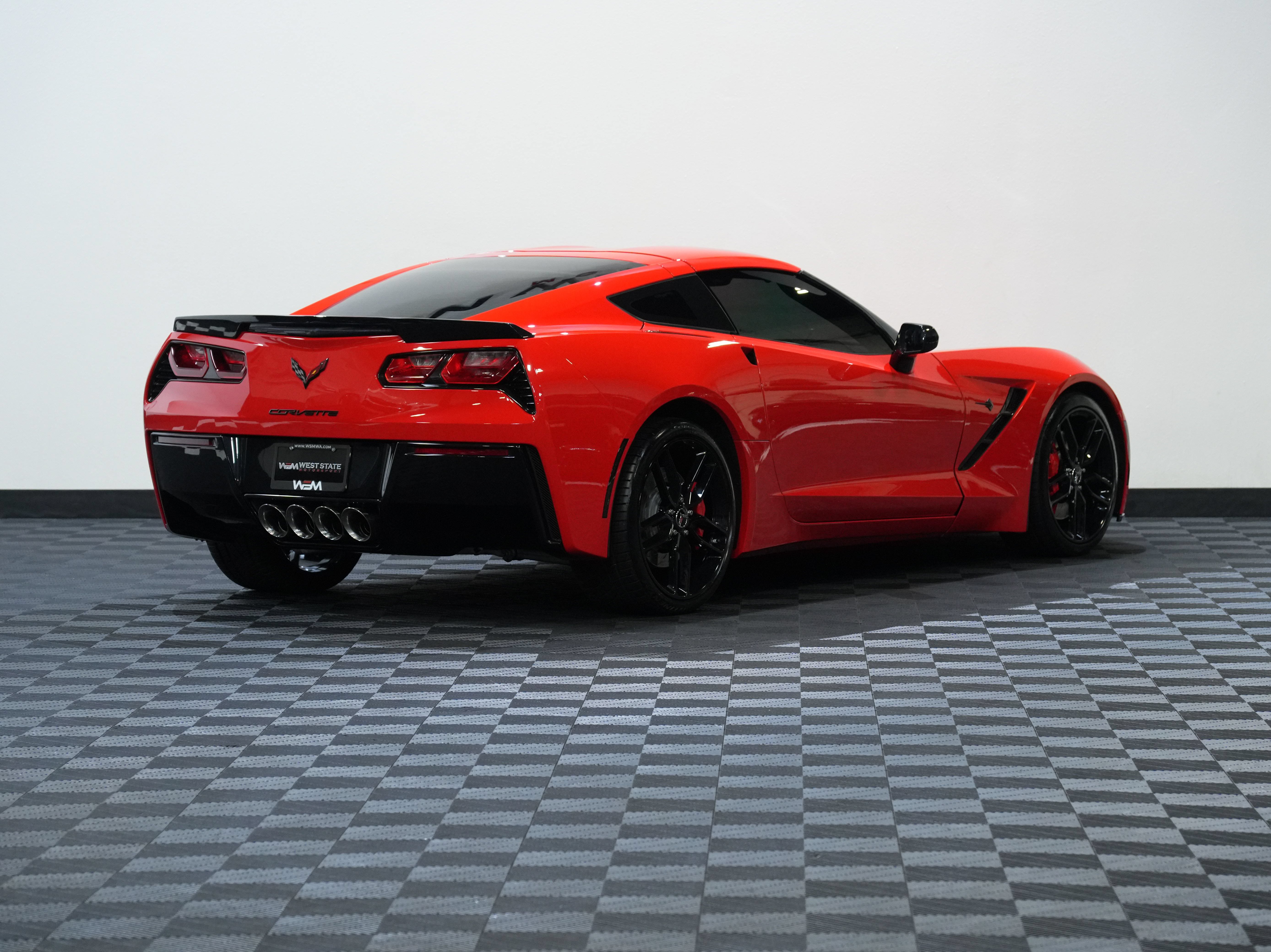 Used 2014 Chevrolet Corvette Stingray Coupe w/ 2LT Preferred Equipment Group RWD image 6