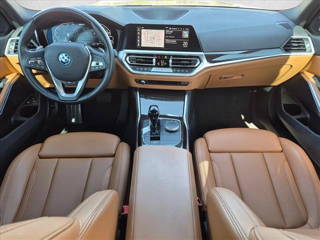 Used 2022 BMW 330e w/ Premium Package RWD image 18