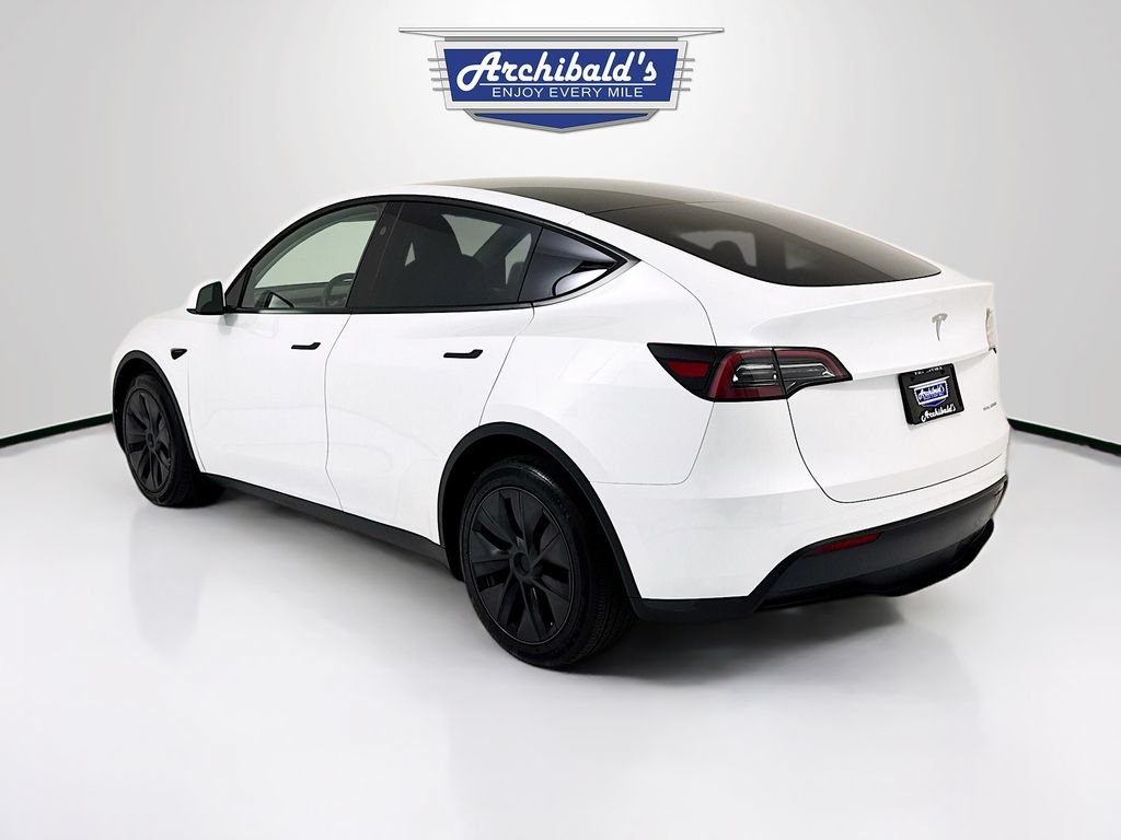Used 2024 Tesla Model Y Long Range AWD/4WD image 5