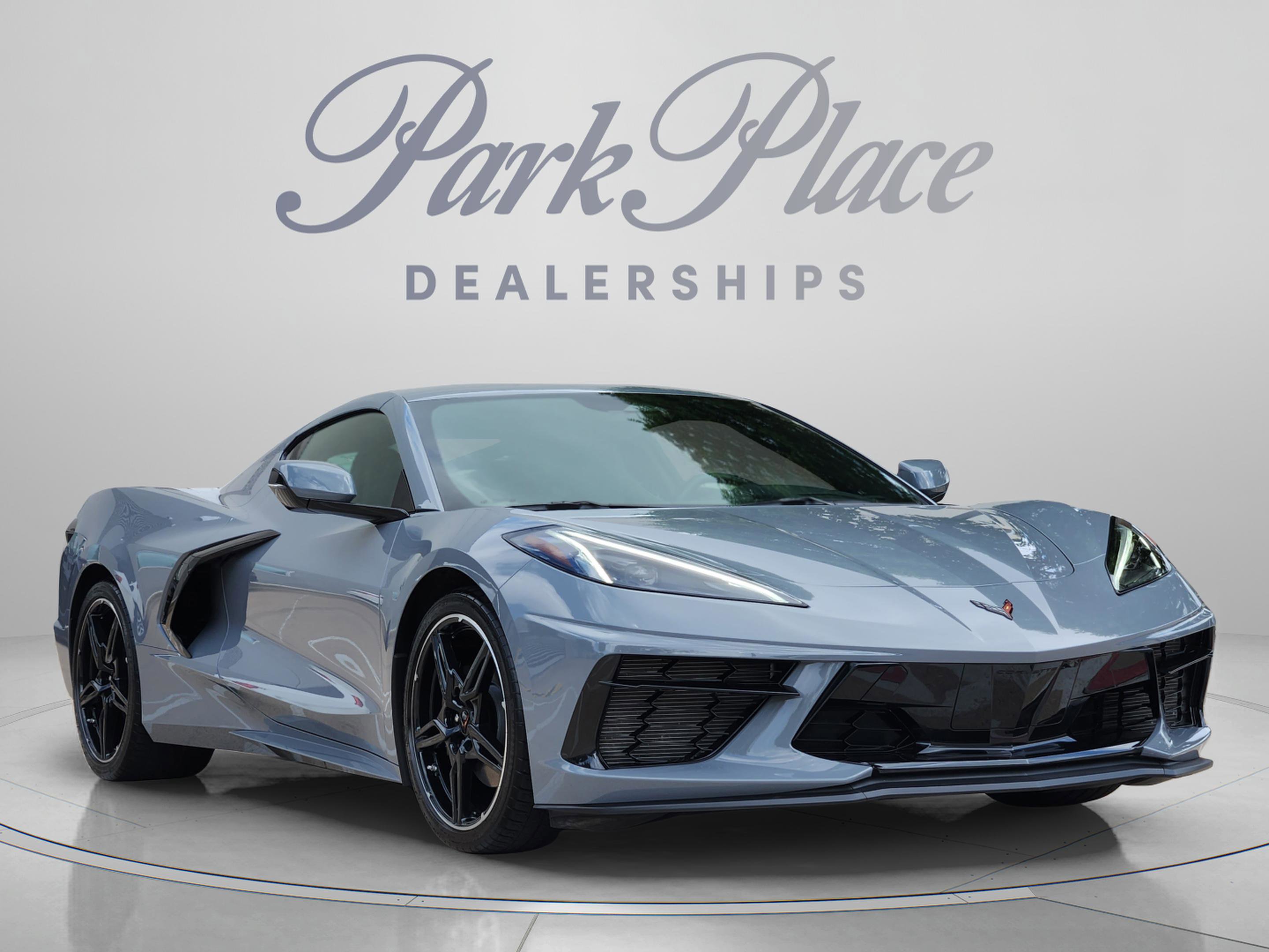 Used 2024 Chevrolet Corvette Stingray Coupe w/ 1LT RWD image 4