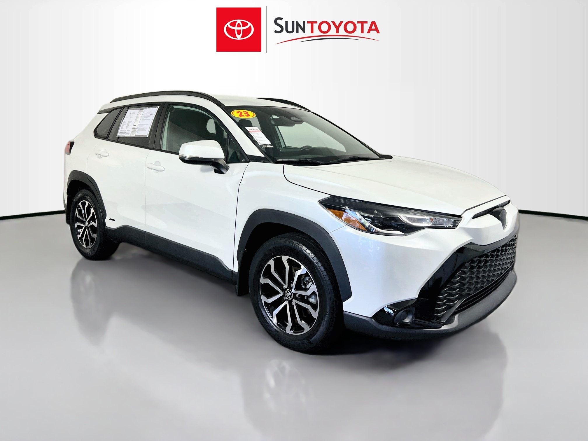 Used 2023 Toyota Corolla Cross AWD Hybrid image 1