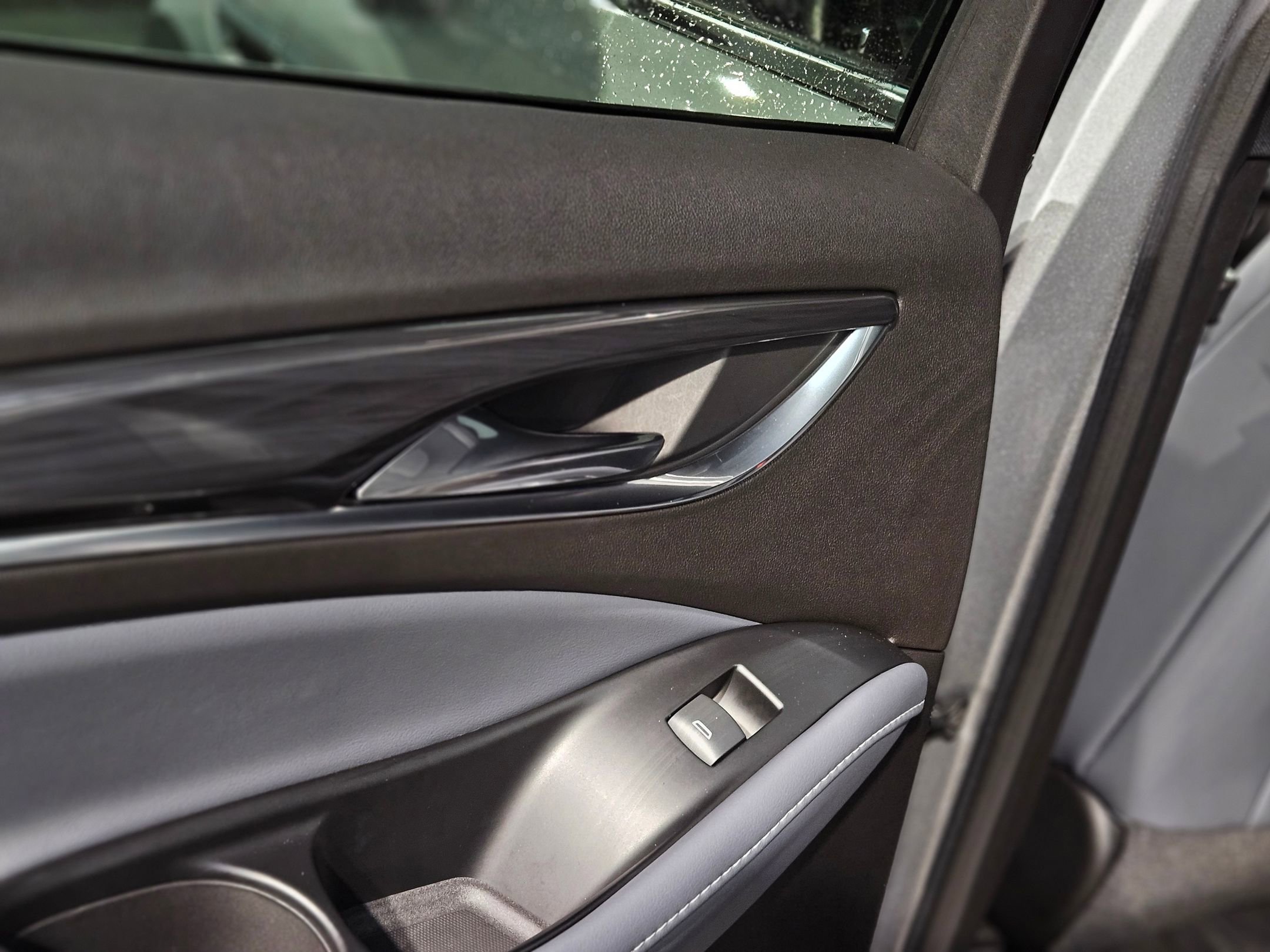 Used 2023 Buick Enclave Premium w/ Experience Buick Package image 37