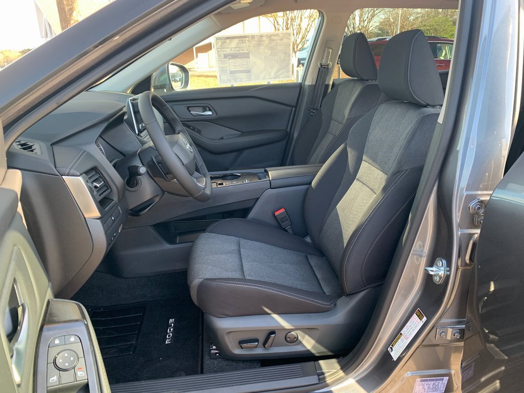 New 2026 Nissan Rogue SV image 21