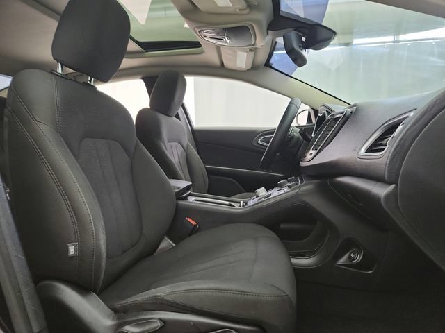 Used 2016 Chrysler 200 Limited w/ Anniversary Edition FWD image 24
