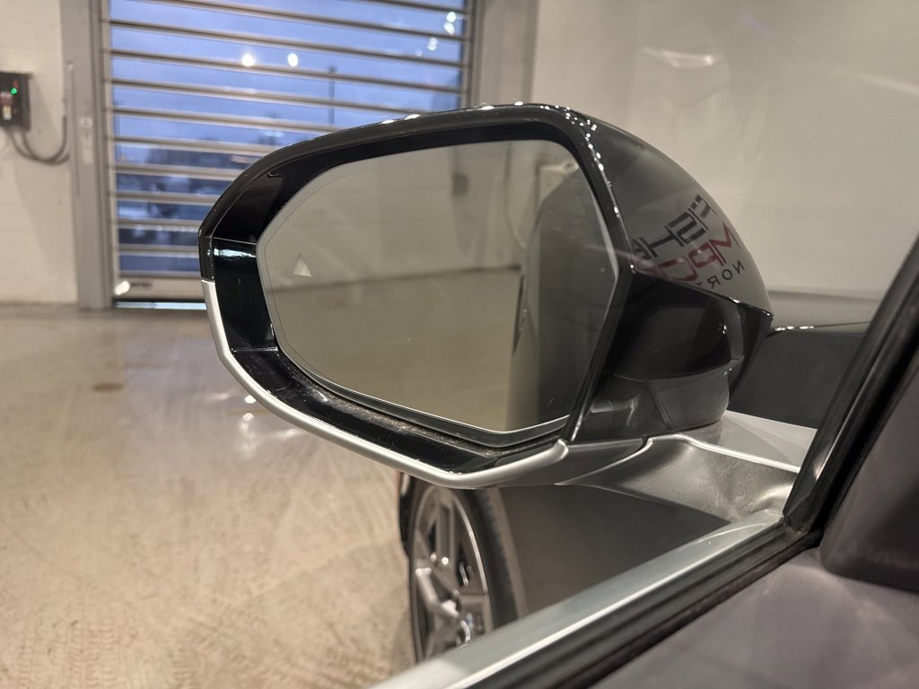 Used 2024 BMW i5 eDrive40i w/ Premium Package image 18