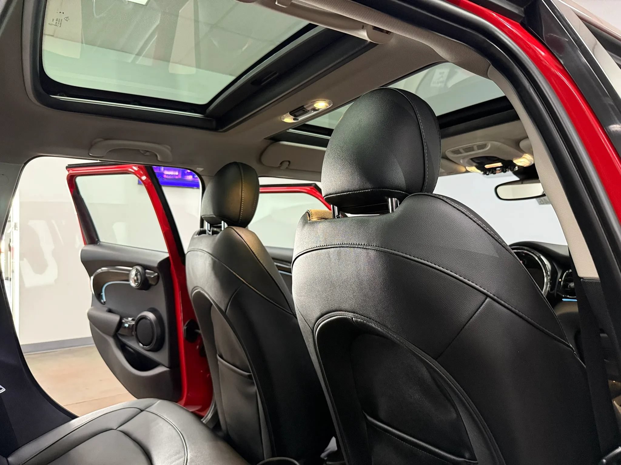 Used 2023 MINI Cooper S FWD image 11
