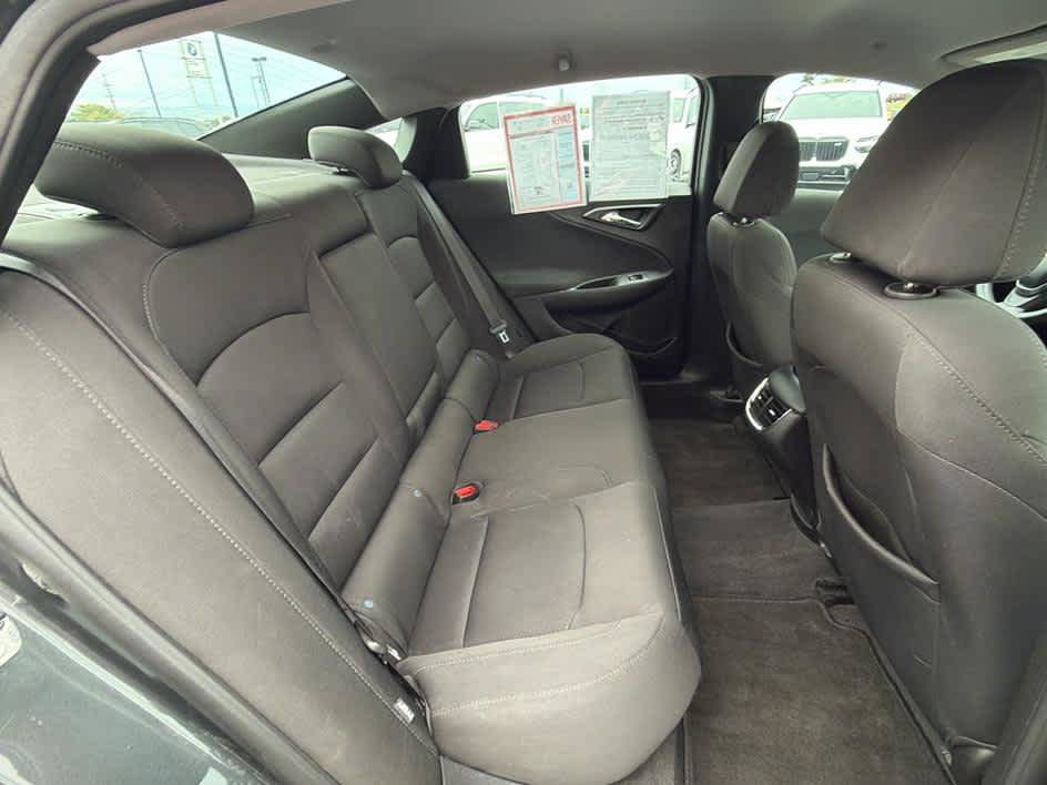 Used 2018 Chevrolet Malibu LT FWD image 27