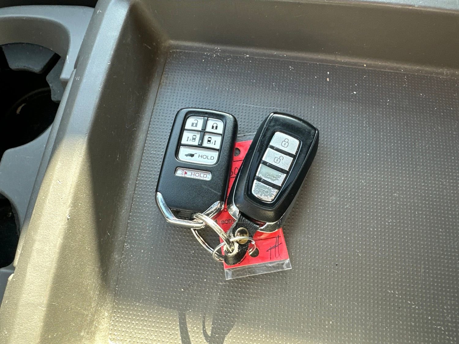 Used 2015 Honda Odyssey Touring Elite image 6