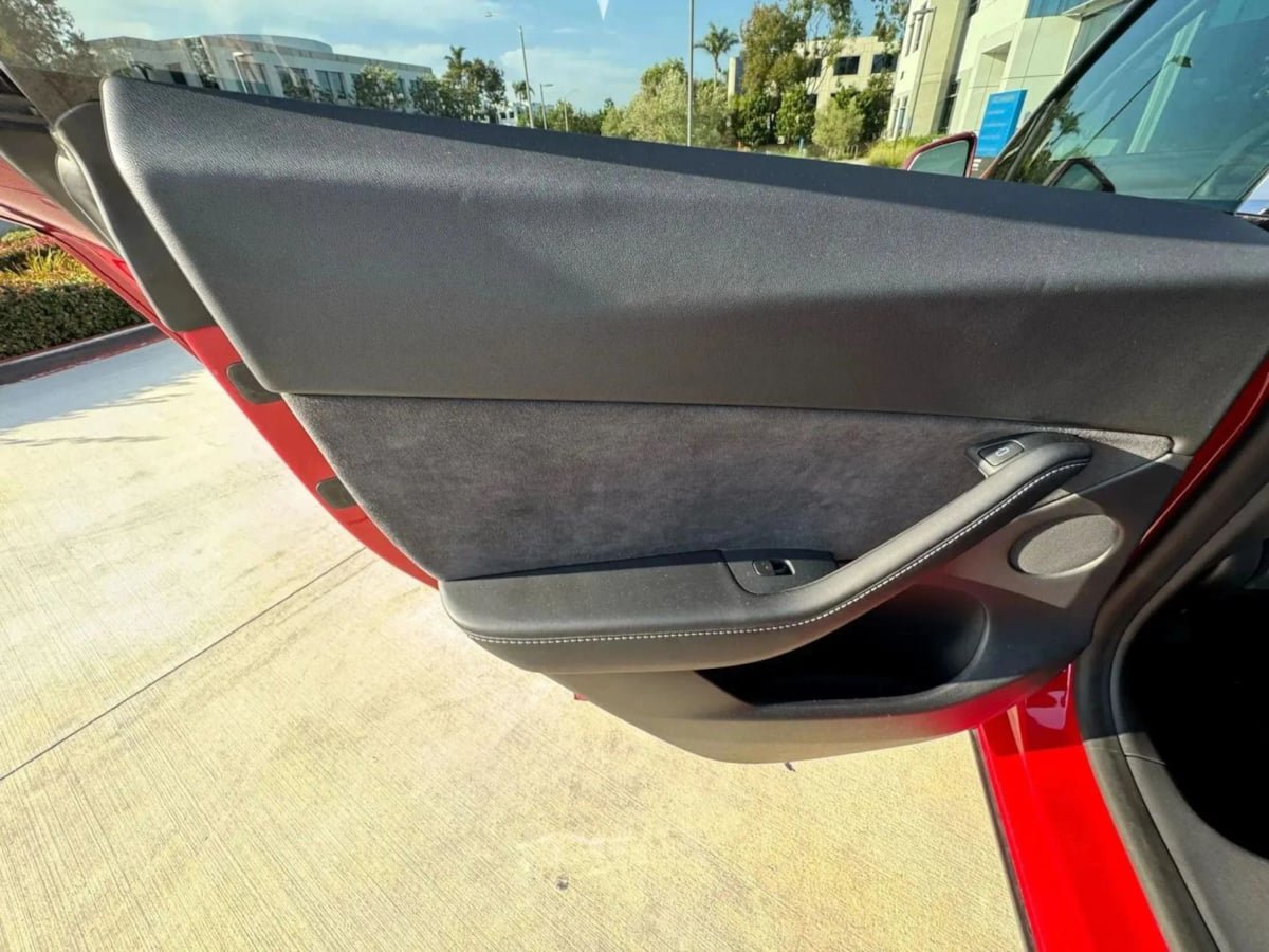 Used 2023 Tesla Model Y Long Range AWD/4WD image 29