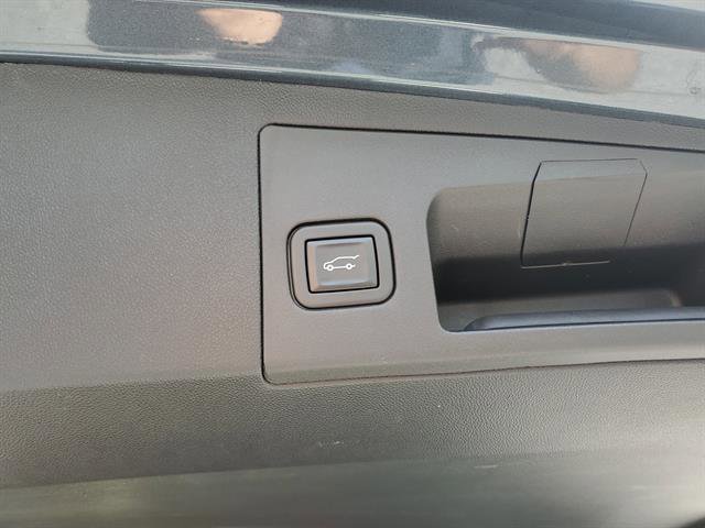 Used 2021 Cadillac XT5 Premium Luxury image 31