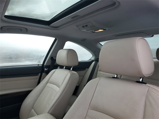 Used 2012 BMW 335i xDrive Coupe image 9