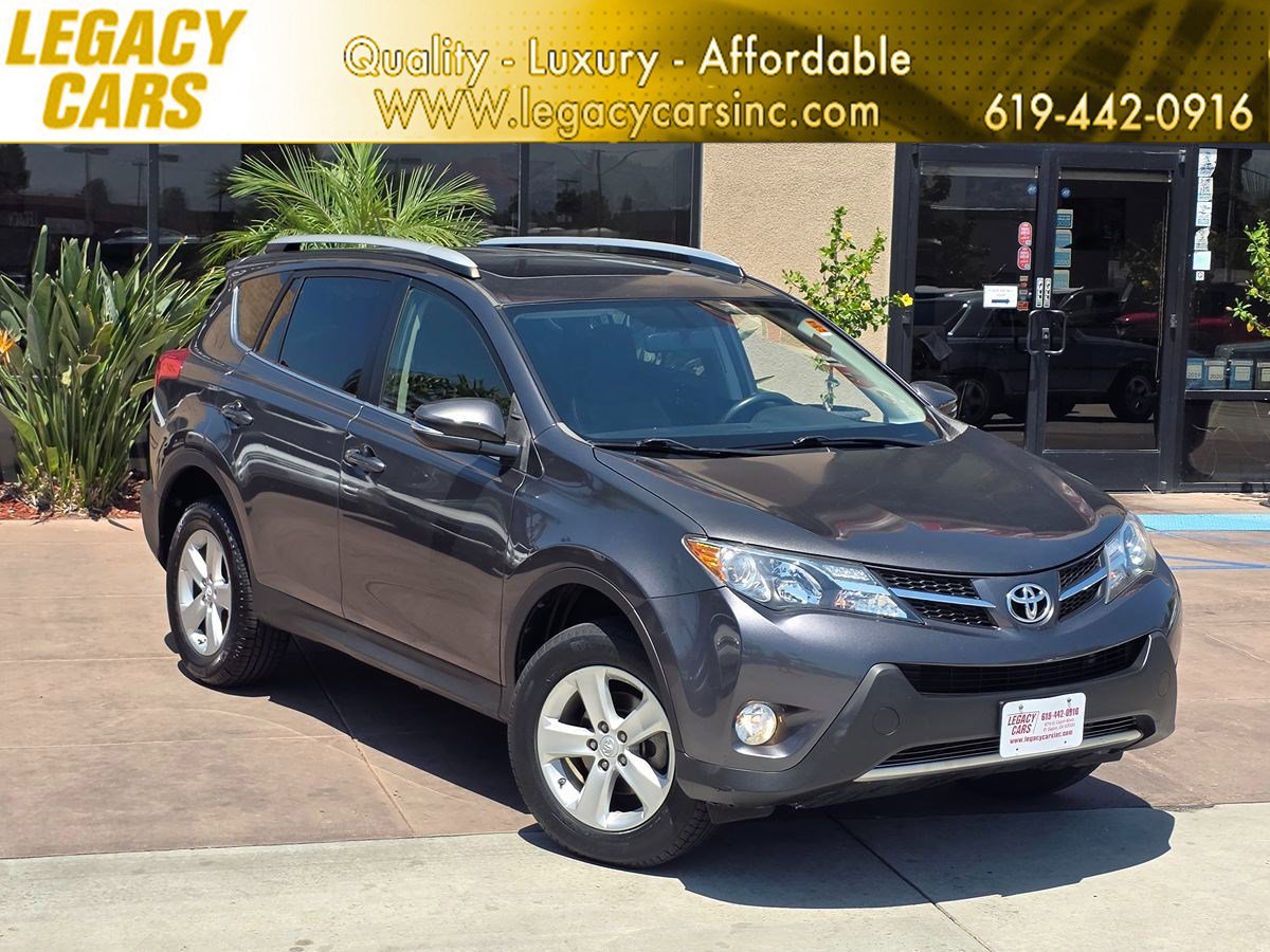 Used 2014 Toyota RAV4 XLE FWD image 1