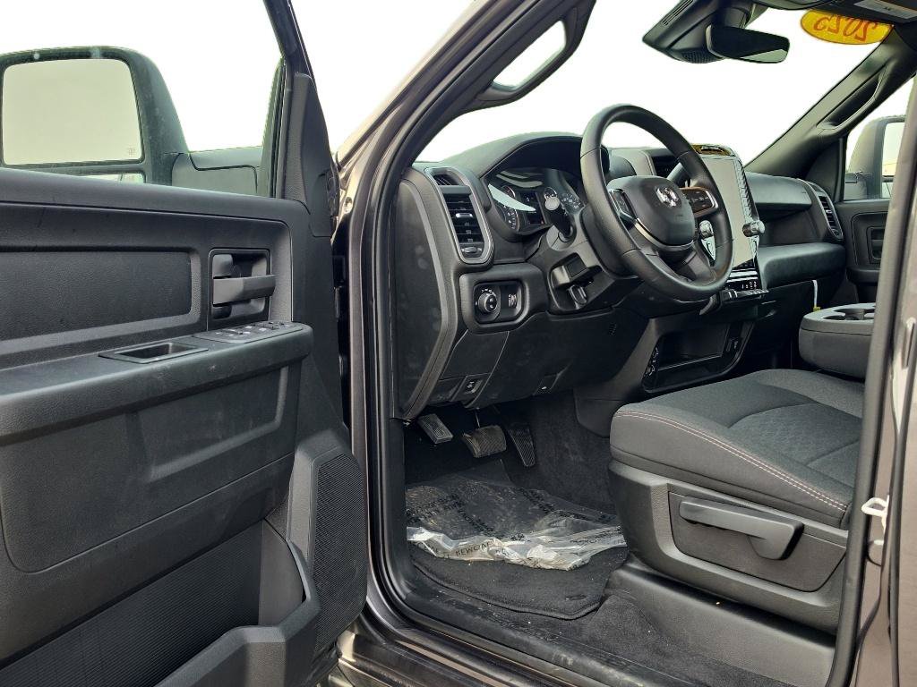 Used 2025 RAM 3500 Tradesman AWD/4WD image 11