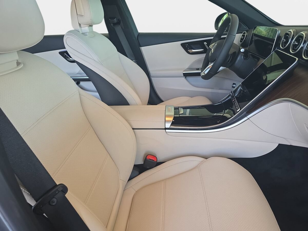 New 2026 Mercedes-Benz C 300 4MATIC Sedan image 10