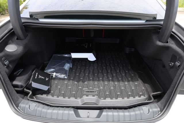 Used 2024 Jaguar XF R-Dynamic SE AWD/4WD image 14