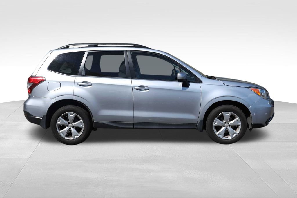 Used 2015 Subaru Forester 2.5i Premium w/ All-Weather Package AWD/4WD image 3