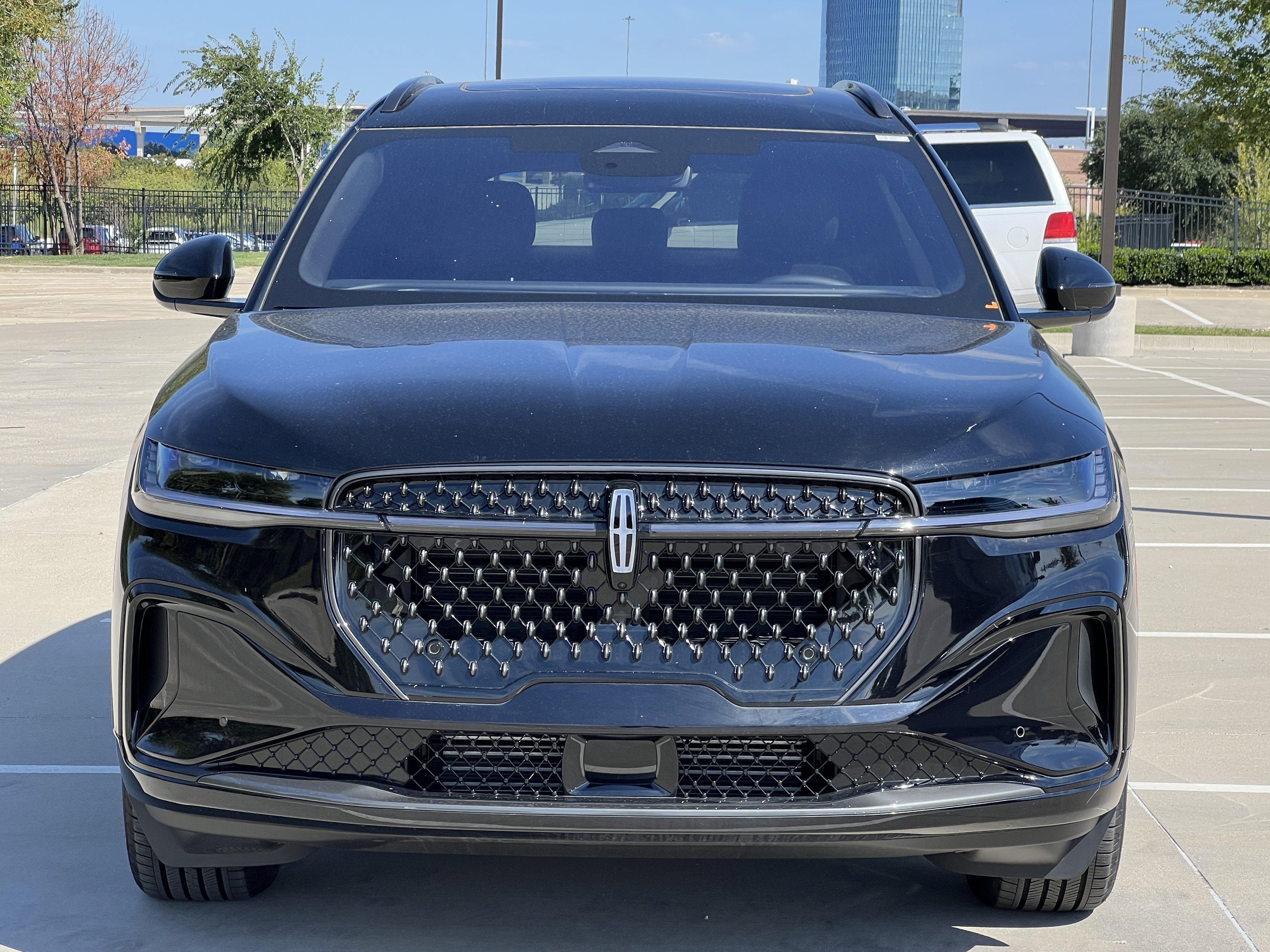 New 2025 Lincoln Nautilus Reserve w/ Jet Appearance Package image 13