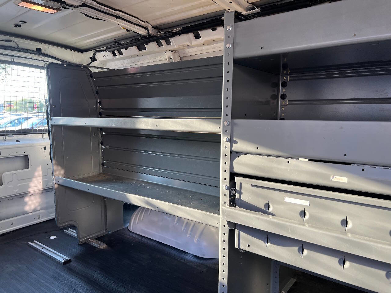 Used 2014 Chevrolet Express 2500 image 18