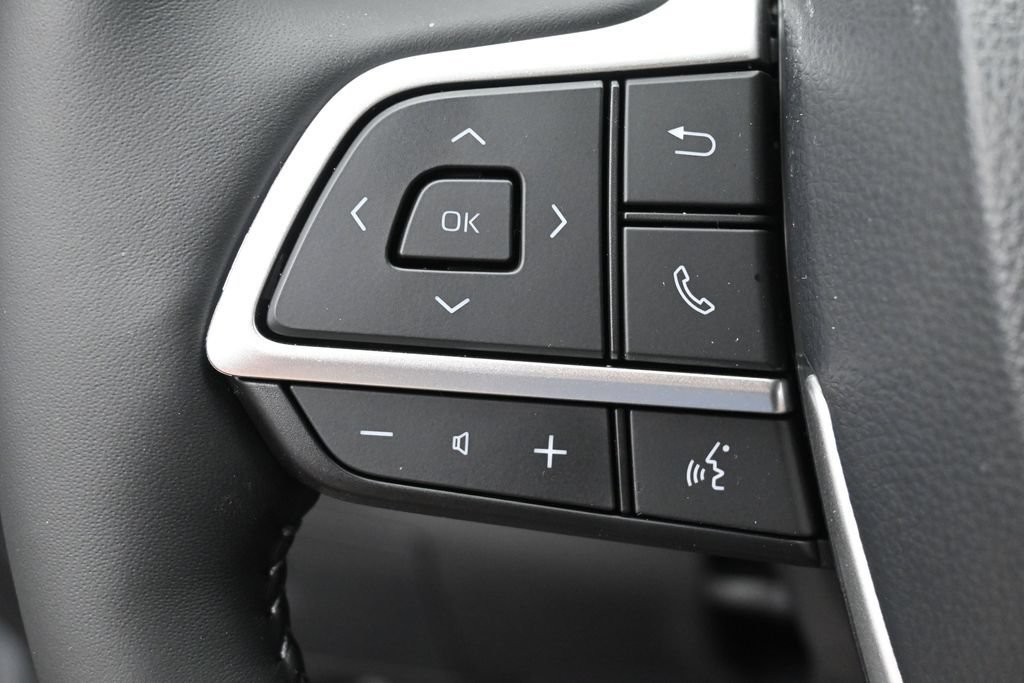 Certified 2026 Toyota Highlander Platinum AWD/4WD image 18