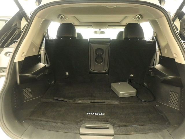 Used 2016 Nissan Rogue SL w/ SL Premium Package image 17