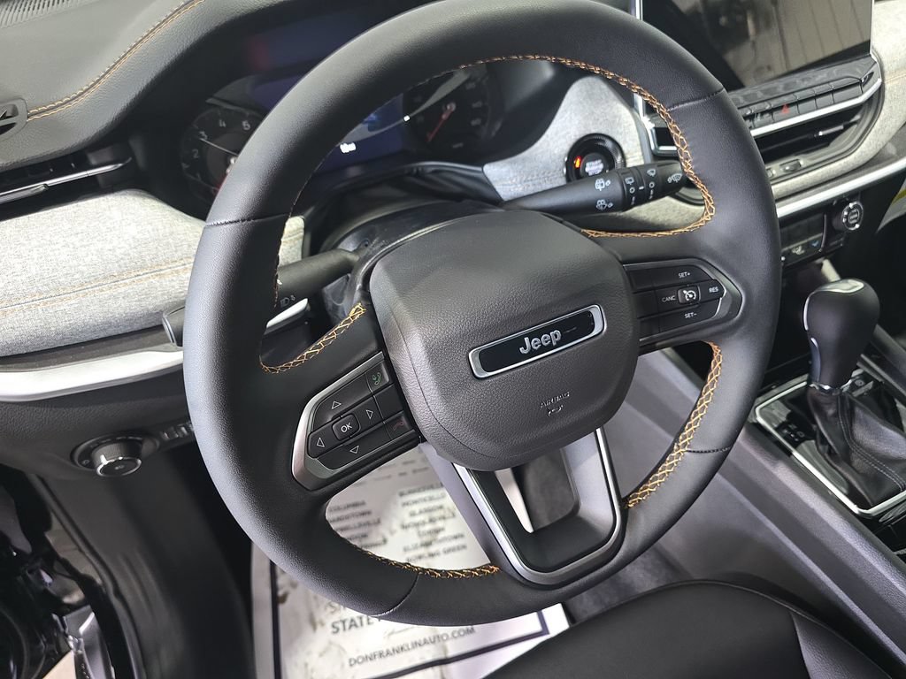 New 2026 Jeep Compass Latitude AWD/4WD image 16