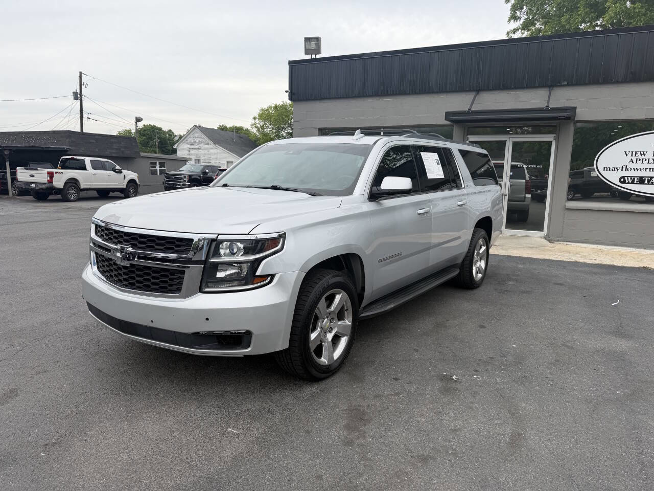 Used 2015 Chevrolet Suburban LT AWD/4WD image 3