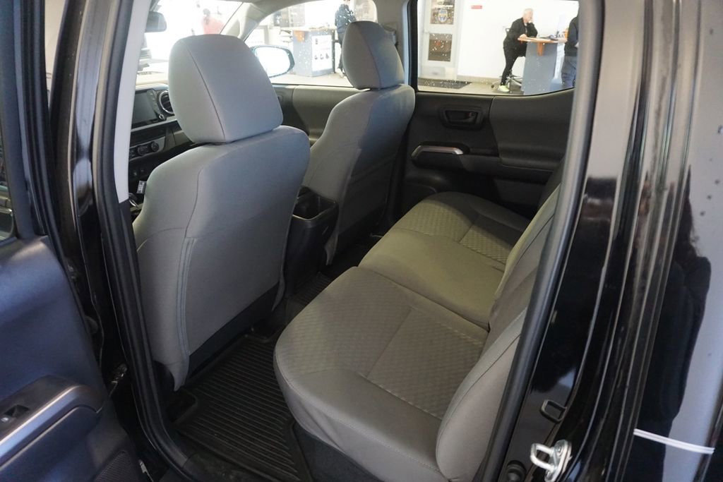 Used 2023 Toyota Tacoma SR5 AWD/4WD image 19