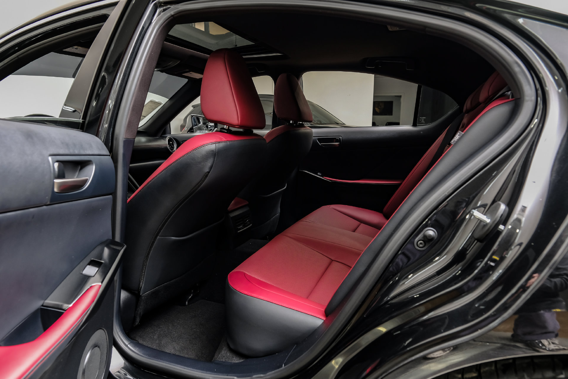 Used 2025 Lexus IS 350 F Sport RWD image 43