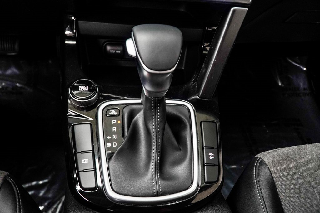 Used 2025 Kia Seltos S image 18