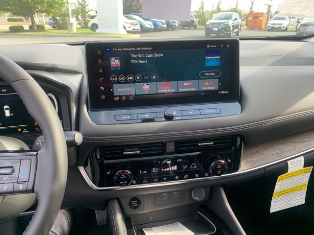 New 2026 Nissan Rogue Platinum image 15