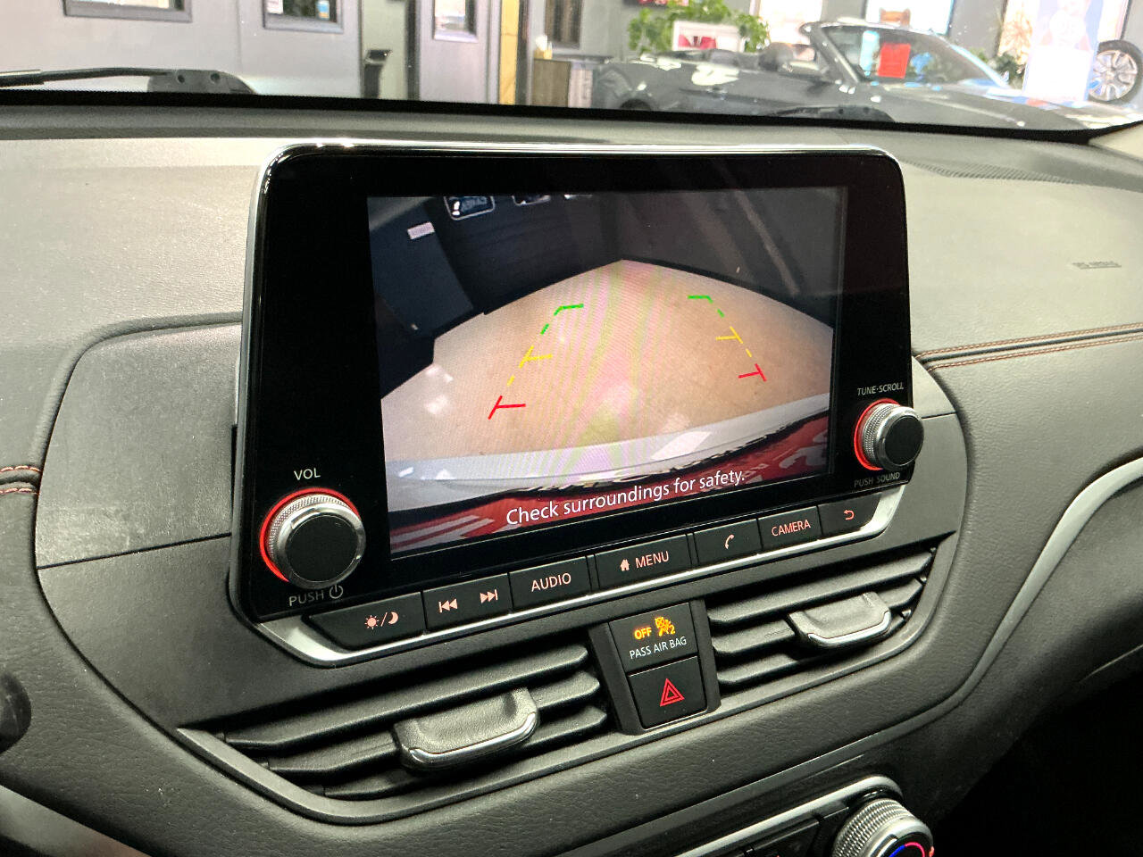 Used 2021 Nissan Altima 2.5 SR w/ SR Premium Package image 19