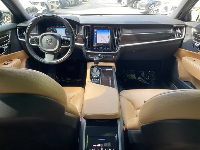 Used 2018 Volvo S90 T5 Momentum w/ Protection Package Premier FWD image 21