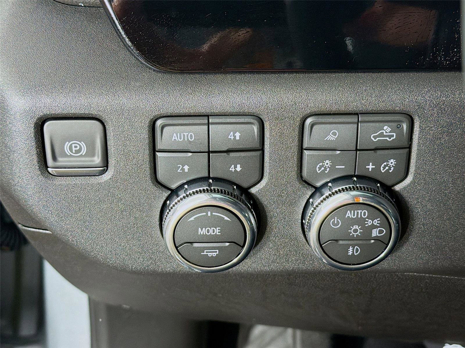 New 2026 GMC Sierra 2500 SLT w/ SLT Premium Package image 10