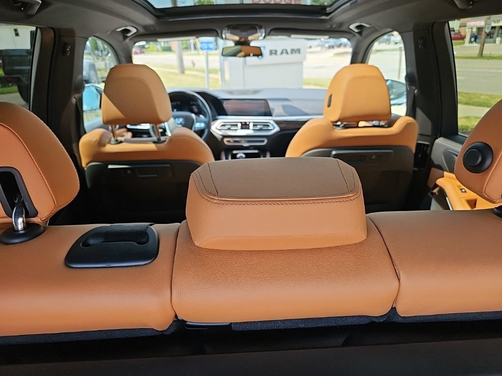 Used 2021 BMW X5 xDrive40i w/ Convenience Package AWD/4WD image 23