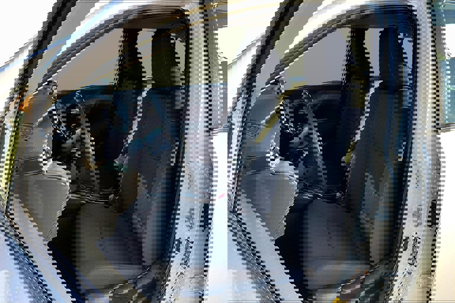 Used 2021 Toyota Corolla LE w/ Carpet Mat Package (TMS) image 23