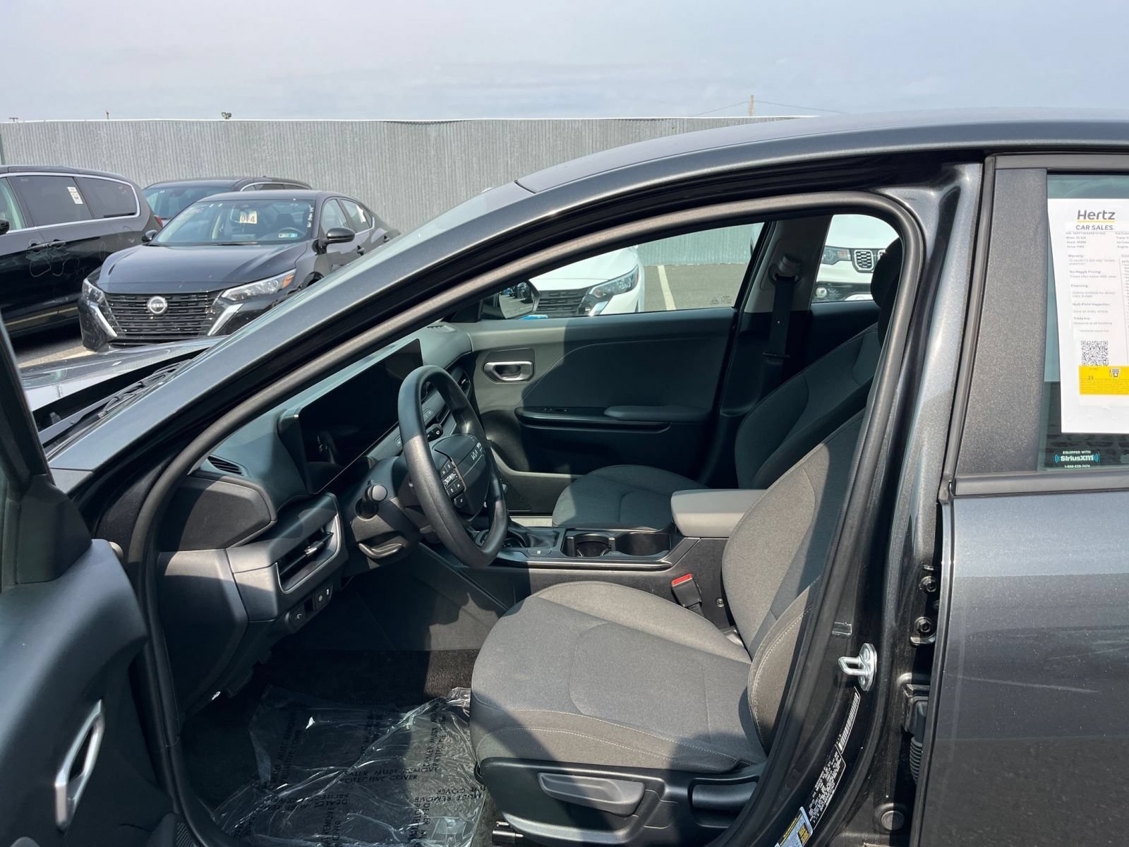 Used 2025 Kia K4 FWD image 26