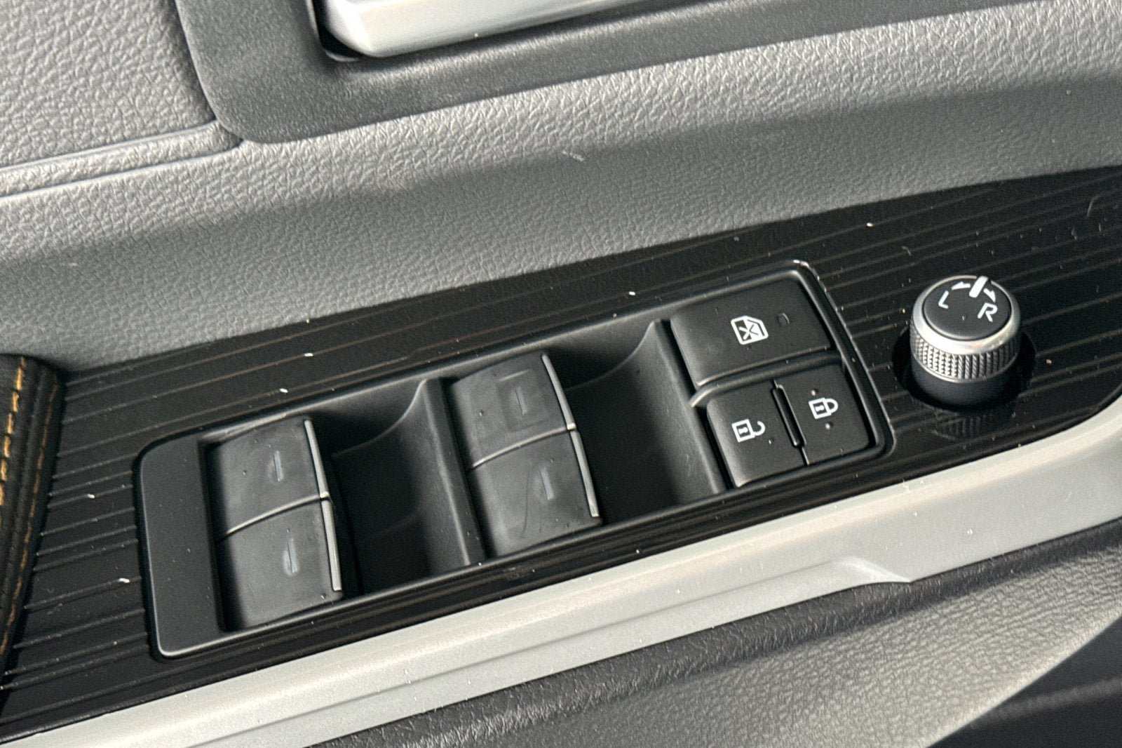 New 2026 Toyota Sienna XLE Woodland Edition AWD/4WD image 13