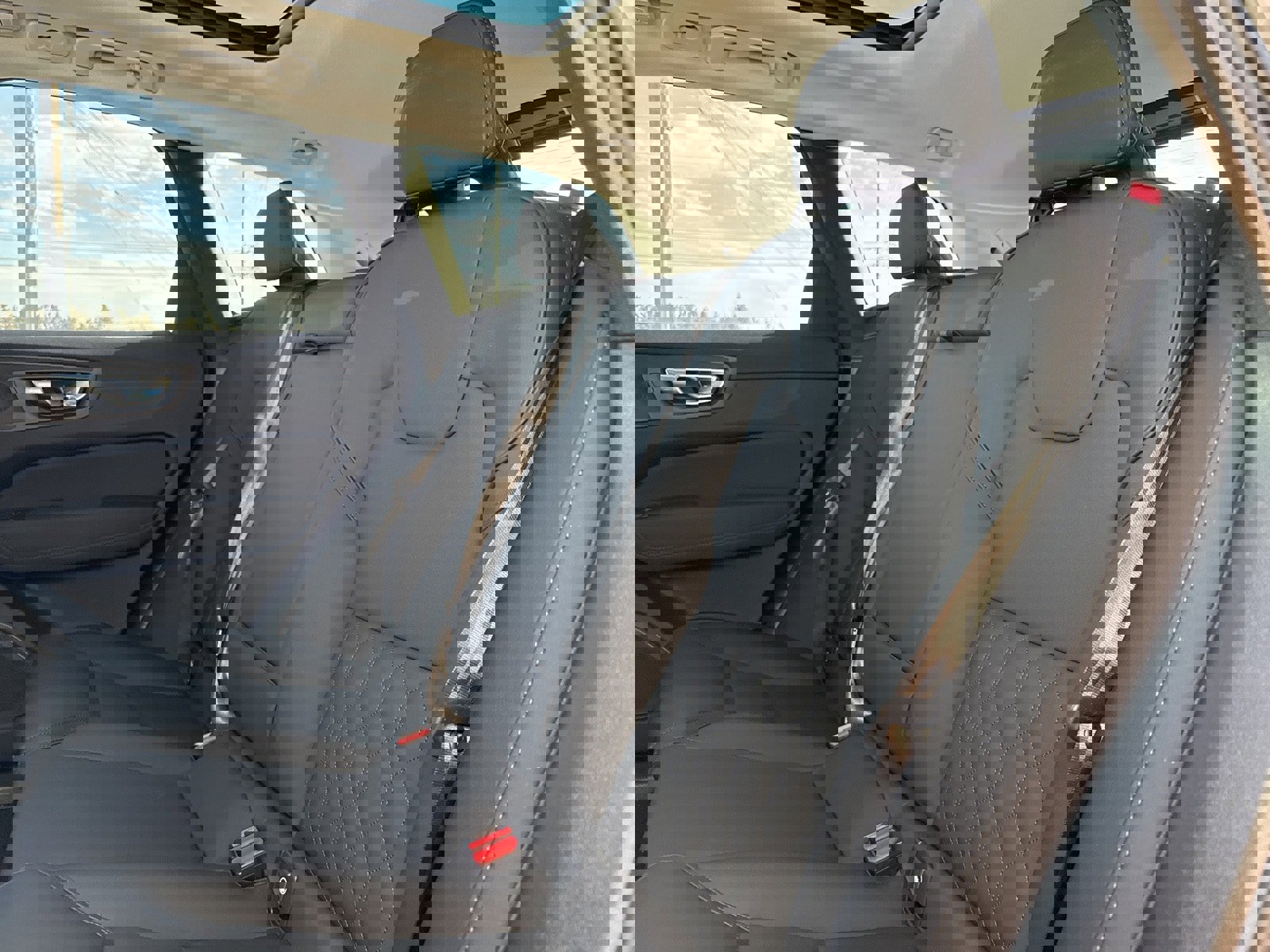 New 2026 Volvo XC60 B5 Plus w/ Protection Package Premier image 11