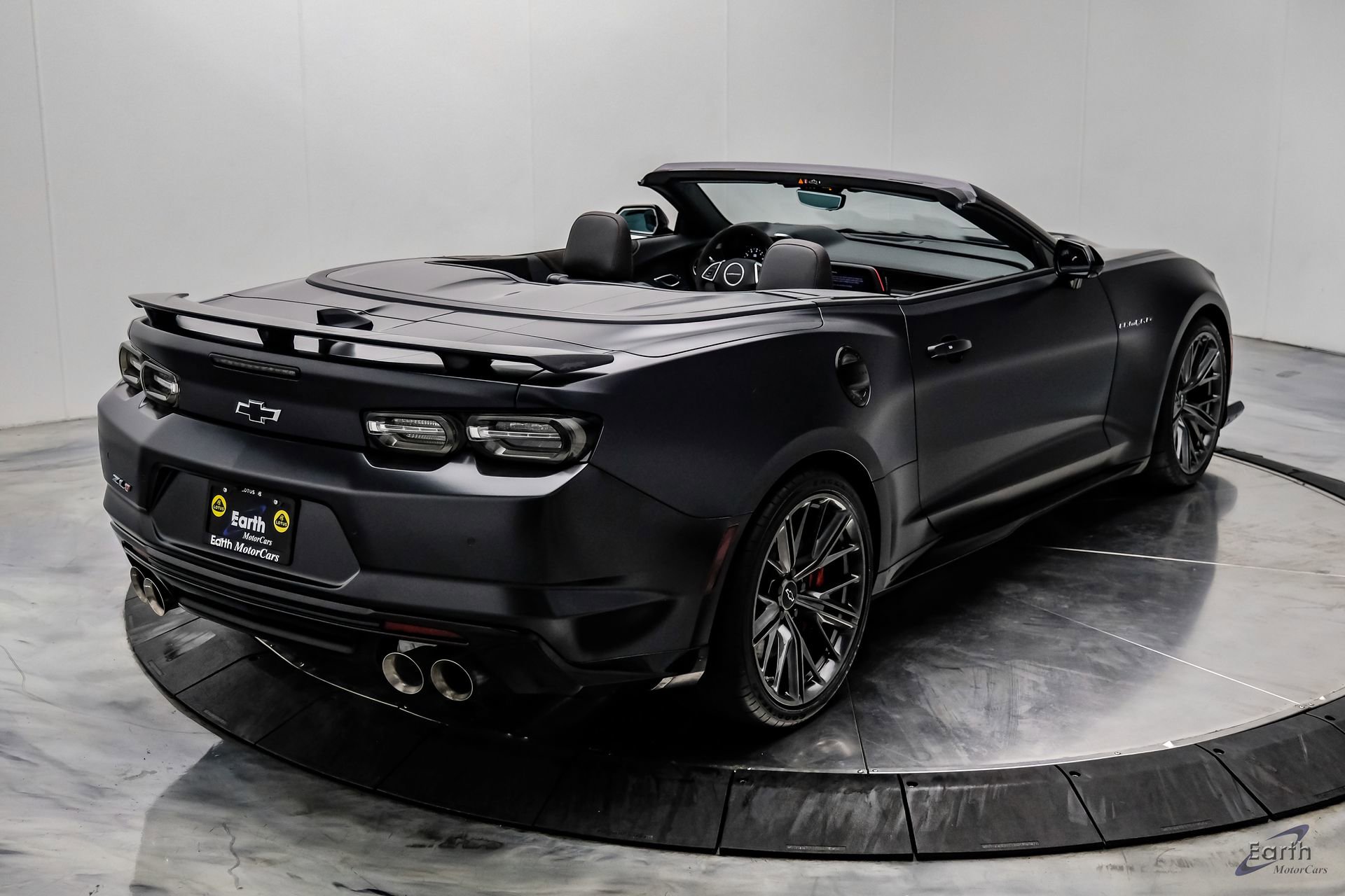Used 2024 Chevrolet Camaro ZL1 RWD image 24