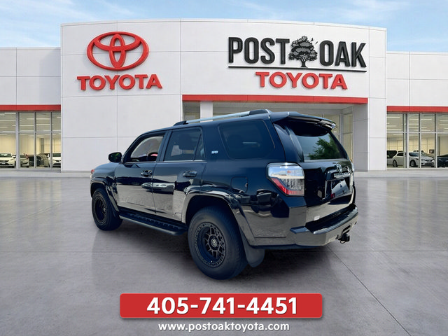 Used 2021 Toyota 4Runner SR5 AWD/4WD image 10