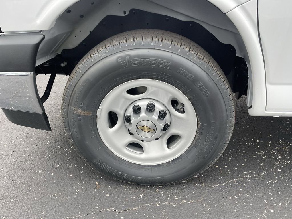 New 2025 Chevrolet Express 2500 w/ Driver Convenience Package image 6